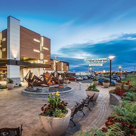 Hotel Universel, Centre De Congres Rivière-du-Loup Exteriör bild