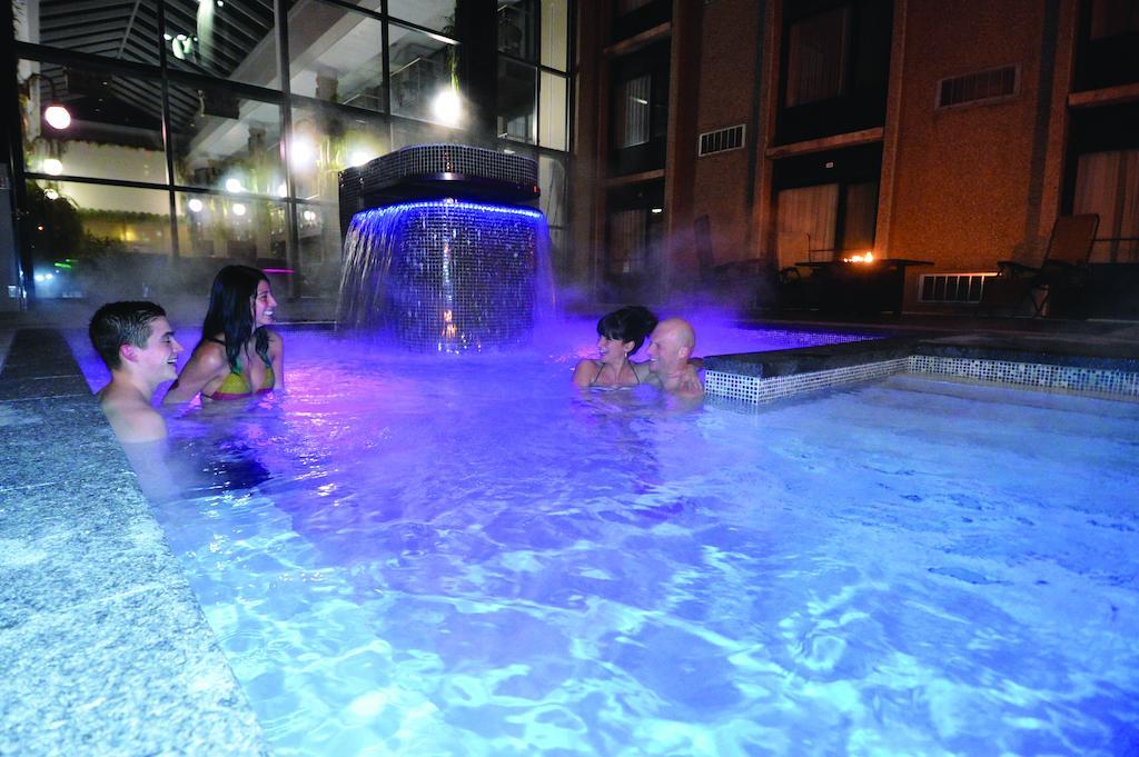 Hotel Universel, Centre De Congres Rivière-du-Loup Exteriör bild